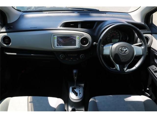 Toyota VITZ 2012-03 7322-3