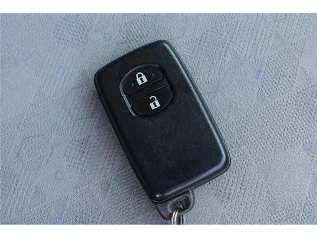 Toyota VITZ 2012-03 7322-11