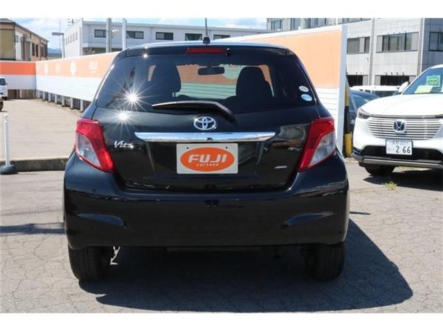 Toyota VITZ 2012-03 7322-20