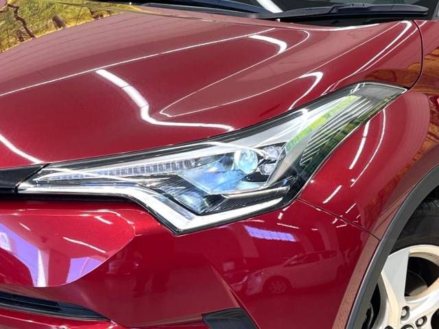 Toyota C-HR 2018-11 190112-12