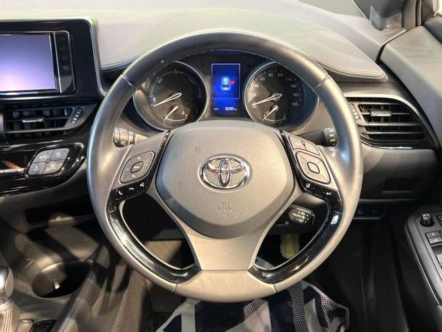 Toyota C-HR 2018-11 190112-11