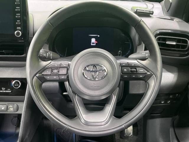 Toyota YARIS CROSS 2023-04 181143-11
