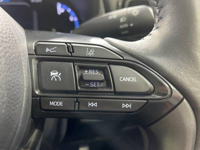 Toyota YARIS CROSS 2023-04 181143-4