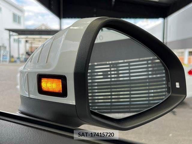 Audi A4 2021-10 317889-7