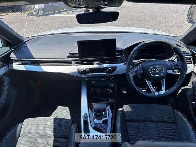Audi A4 2021-10 317889-1
