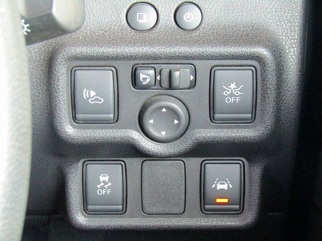 Nissan NOTE 2017-01 7060-21