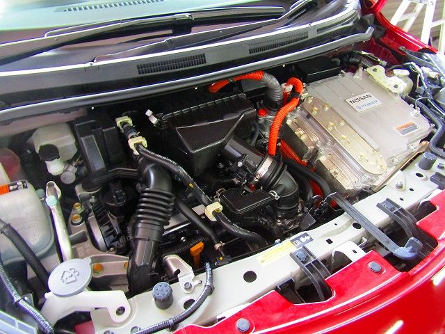 Nissan NOTE 2017-01 7060-27