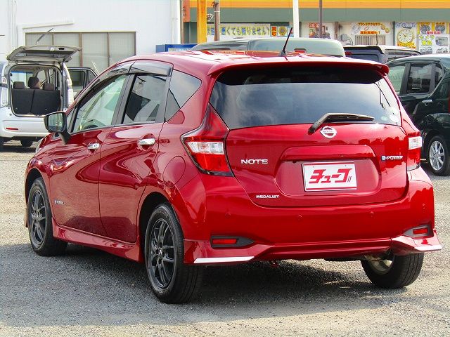 Nissan NOTE 2017-01 7060-8