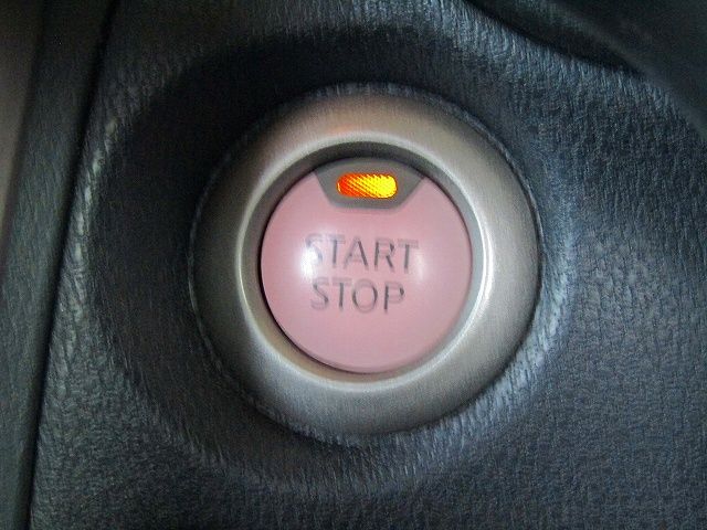 Nissan NOTE 2017-01 7060-22