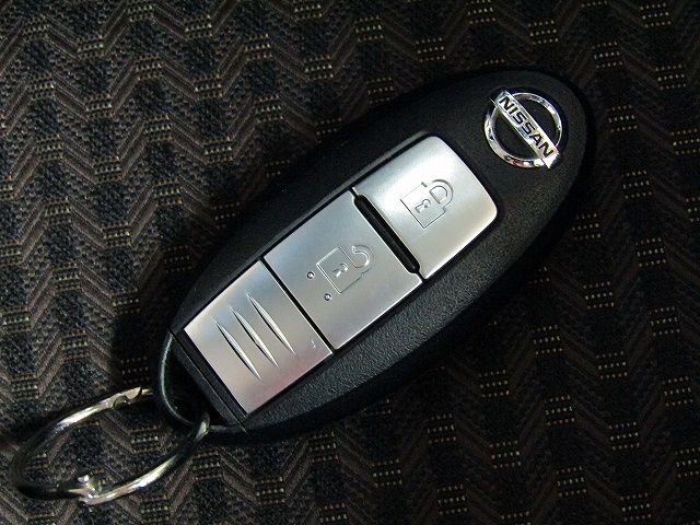 Nissan NOTE 2017-01 7060-23