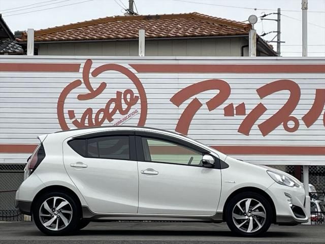 Toyota AQUA 2015-02 192215-4