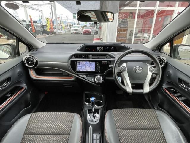 Toyota AQUA 2015-02 192215-25