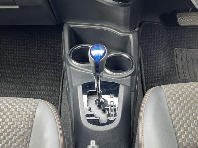 Toyota AQUA 2015-02 192215-28