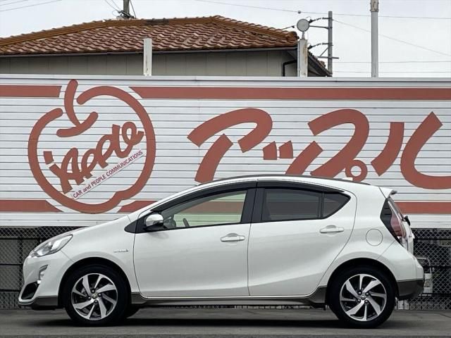 Toyota AQUA 2015-02 192215-3
