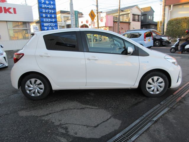 Toyota VITZ HYBRID 2018-11 193814-7