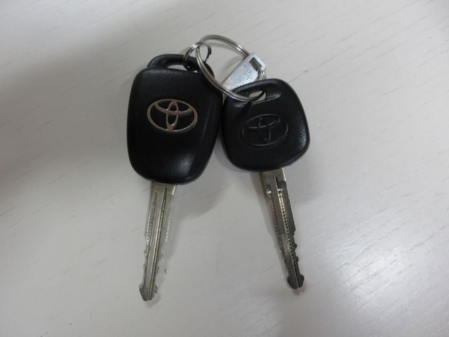 Toyota VITZ HYBRID 2018-11 193814-24