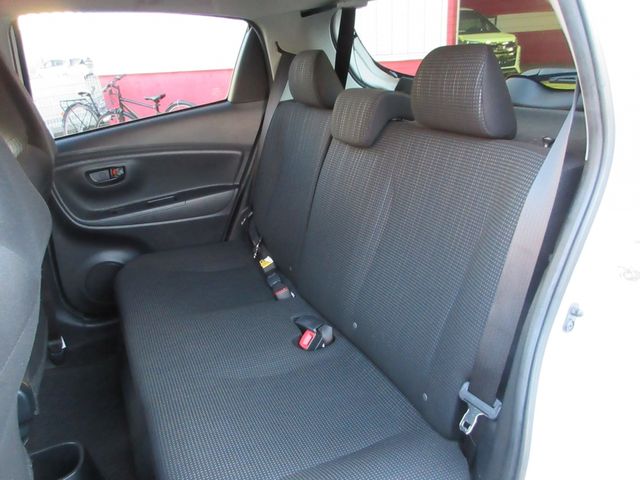Toyota VITZ HYBRID 2018-11 193814-12