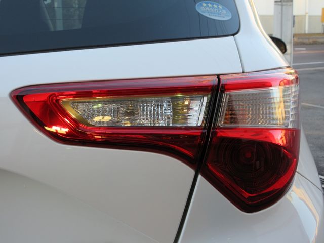 Toyota VITZ HYBRID 2018-11 193814-19