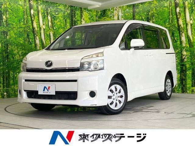 Toyota VOXY 2013-02 370437-0