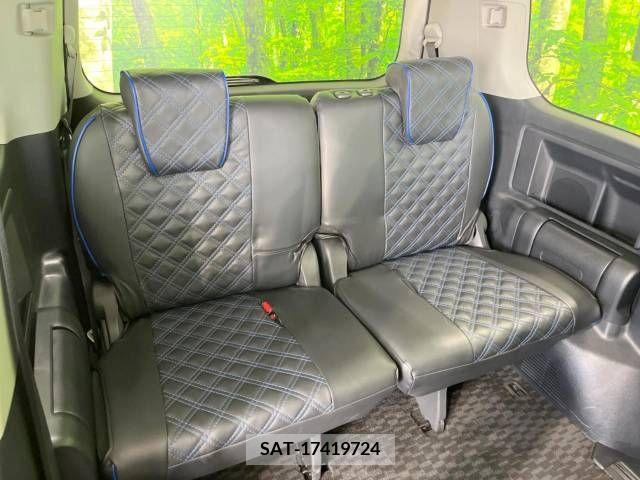 Toyota VOXY 2013-02 370437-11