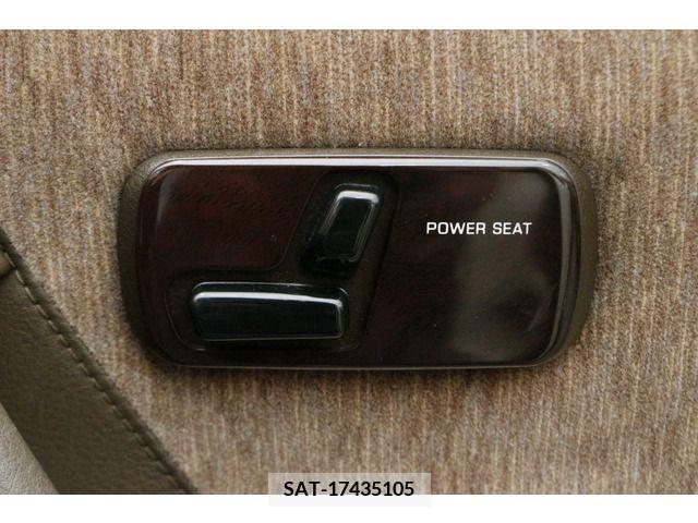Nissan CIMA 1989-07 200402-10