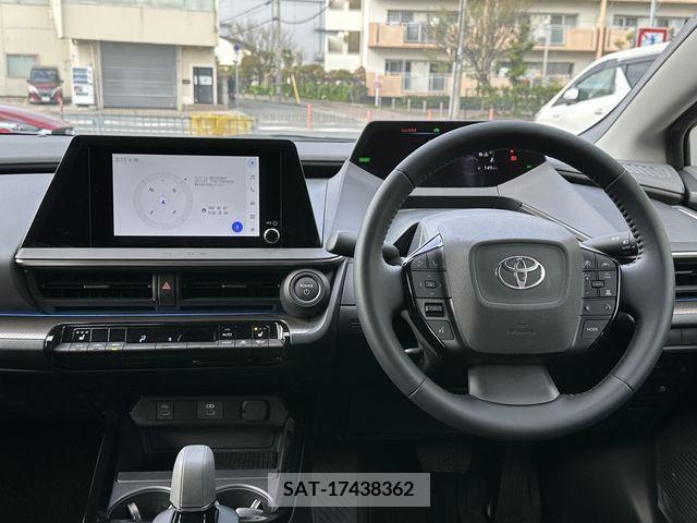 Toyota PRIUS 2023-07 313538-12