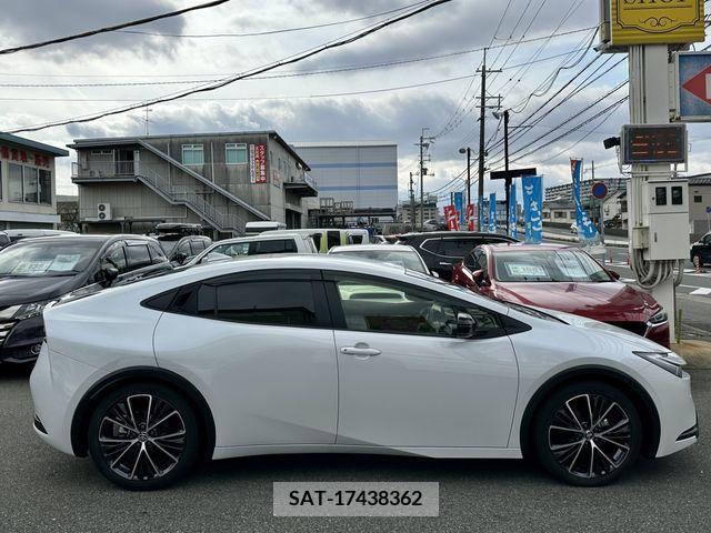 Toyota PRIUS 2023-07 313538-2