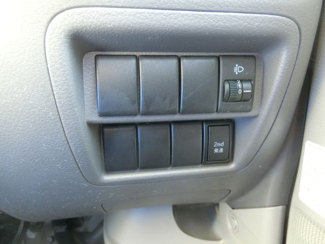 Nissan CLIPPER 2017-10 186192-9