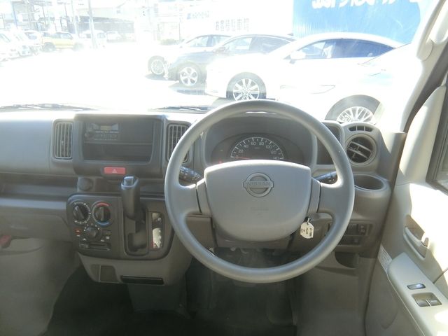Nissan CLIPPER 2017-10 186192-2