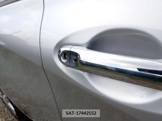 Nissan NOTE 2019-01 372077-5