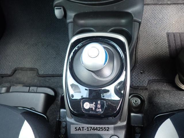 Nissan NOTE 2019-01 372077-13