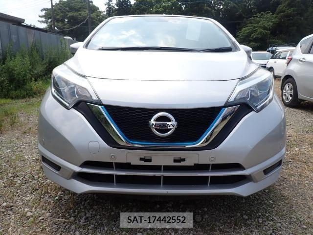 Nissan NOTE 2019-01 372077-3