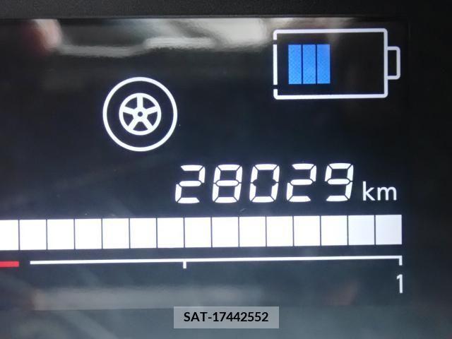 Nissan NOTE 2019-01 372077-11