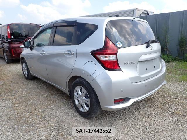 Nissan NOTE 2019-01 372077-2