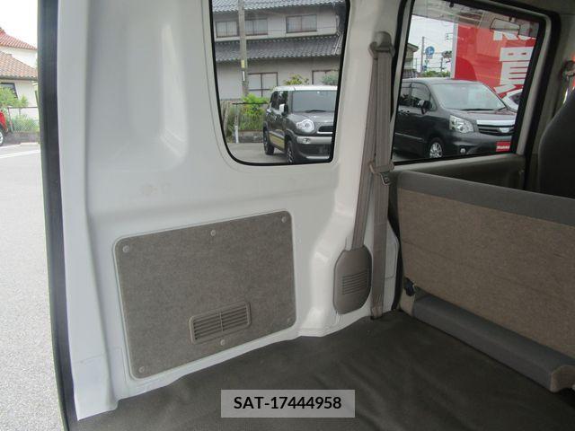 Suzuki EVERY 2008-10 268875-18