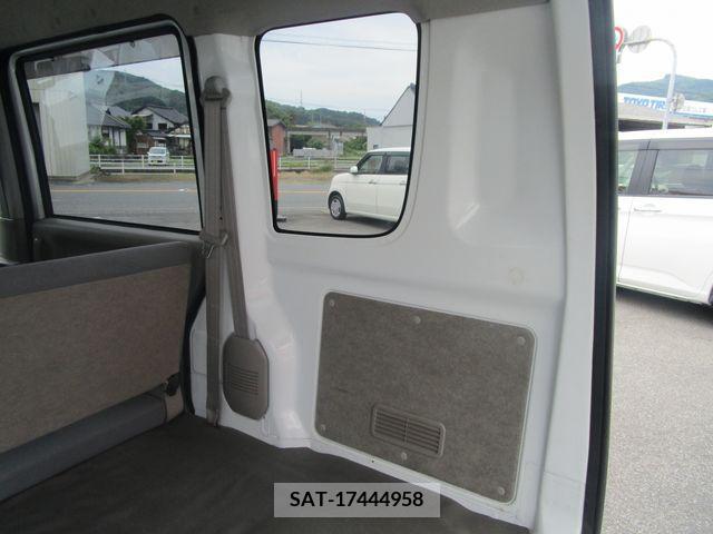 Suzuki EVERY 2008-10 268875-19