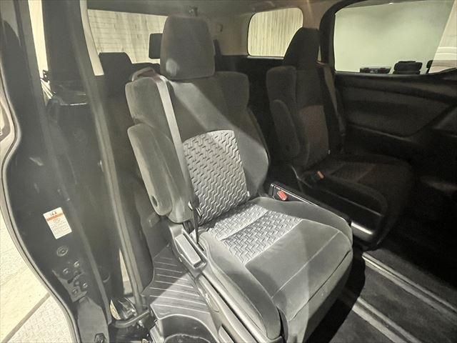 Toyota ALPHARD 2015-08 13211-19