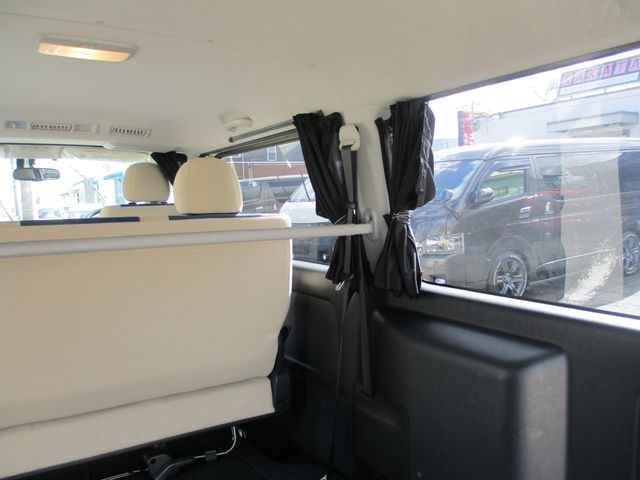 Toyota HIACE VAN 2018-05 1642-14