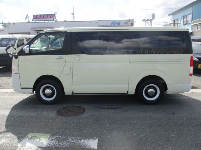 Toyota HIACE VAN 2018-05 1642-3