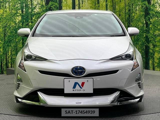 Toyota PRIUS 2016-03 221523-14