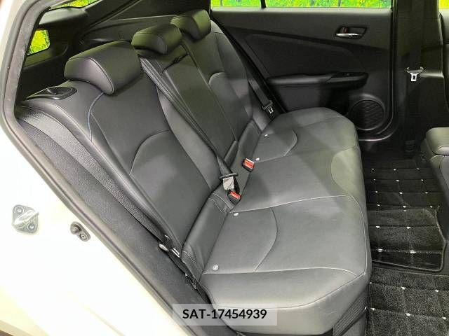 Toyota PRIUS 2016-03 221523-9