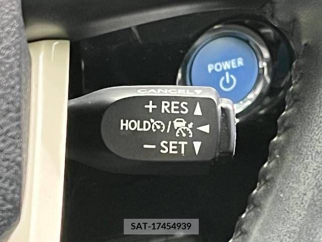 Toyota PRIUS 2016-03 221523-7