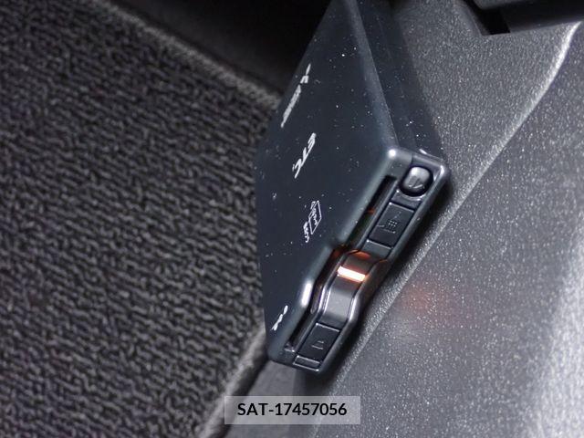 Nissan NOTE 2021-08 208975-9
