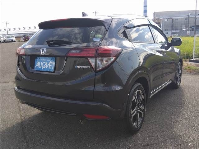 Honda VEZEL 2017-03 13438-2