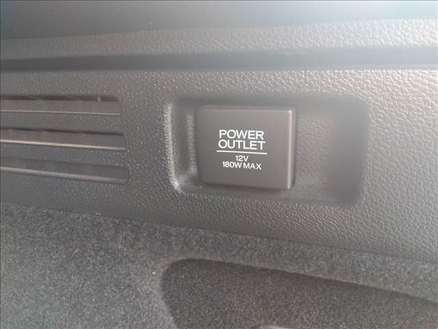 Honda VEZEL 2017-03 13438-8