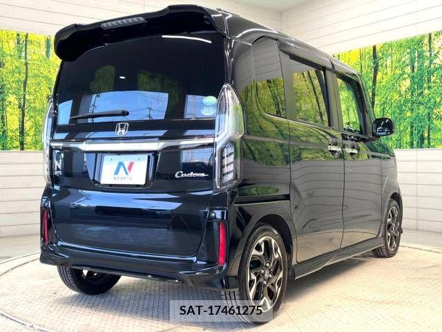 Honda N BOX CUSTOM 2018-03 210875-17