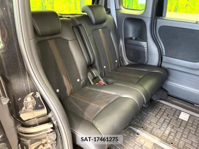 Honda N BOX CUSTOM 2018-03 210875-9