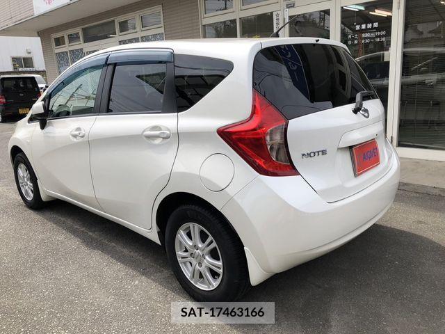 Nissan NOTE 2012-12 239359-2