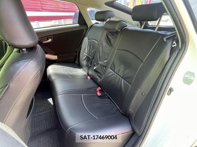 Toyota PRIUS 2015-07 322054-18
