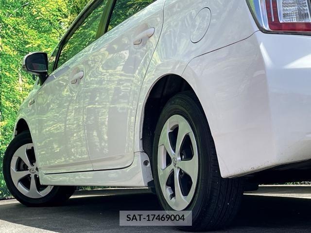 Toyota PRIUS 2015-07 322054-8